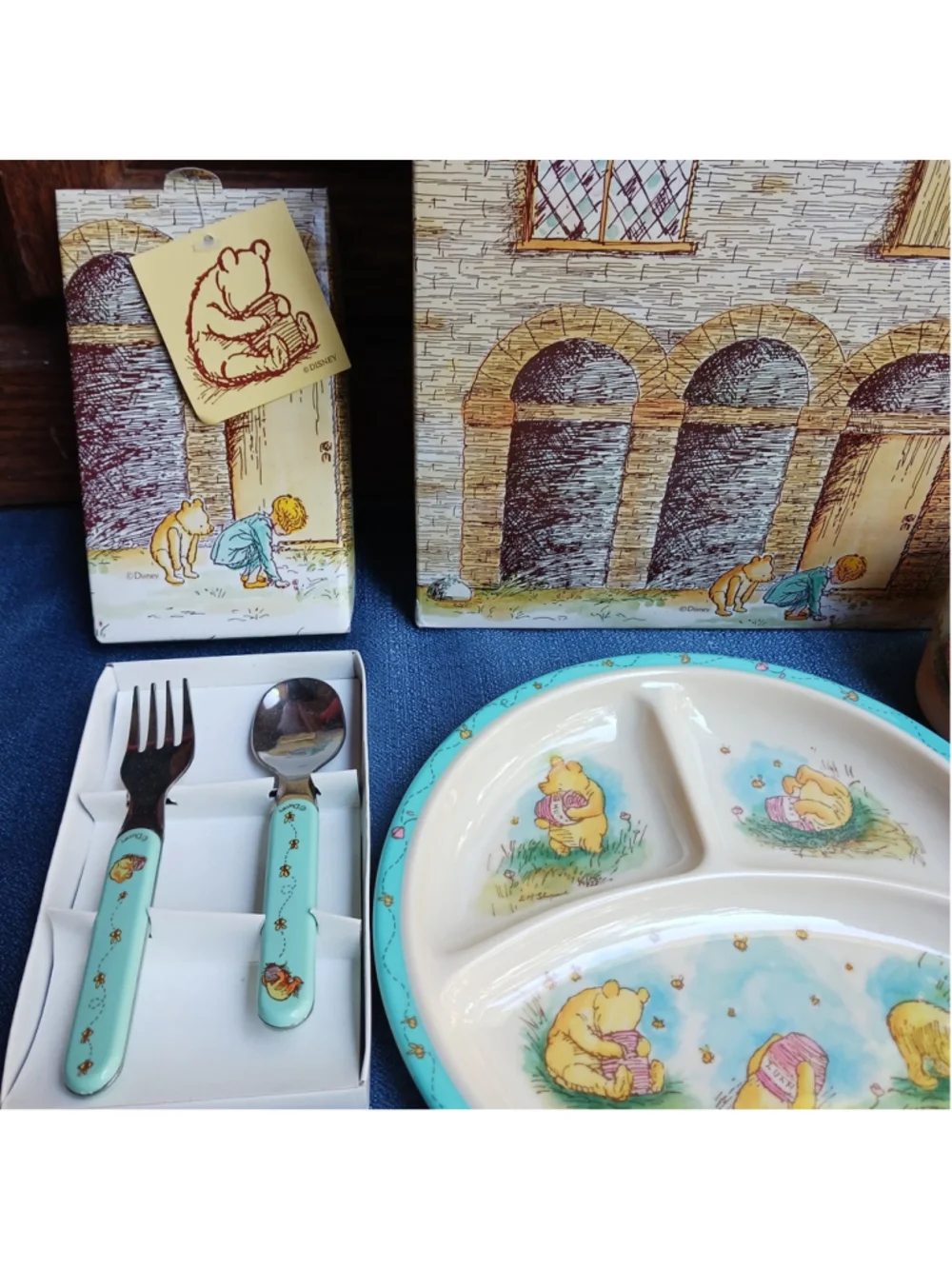 VTG Disney Winnie the Pooh Melamine Dish Set W/ Bowl, Cup, Plate, SPOON , Fork